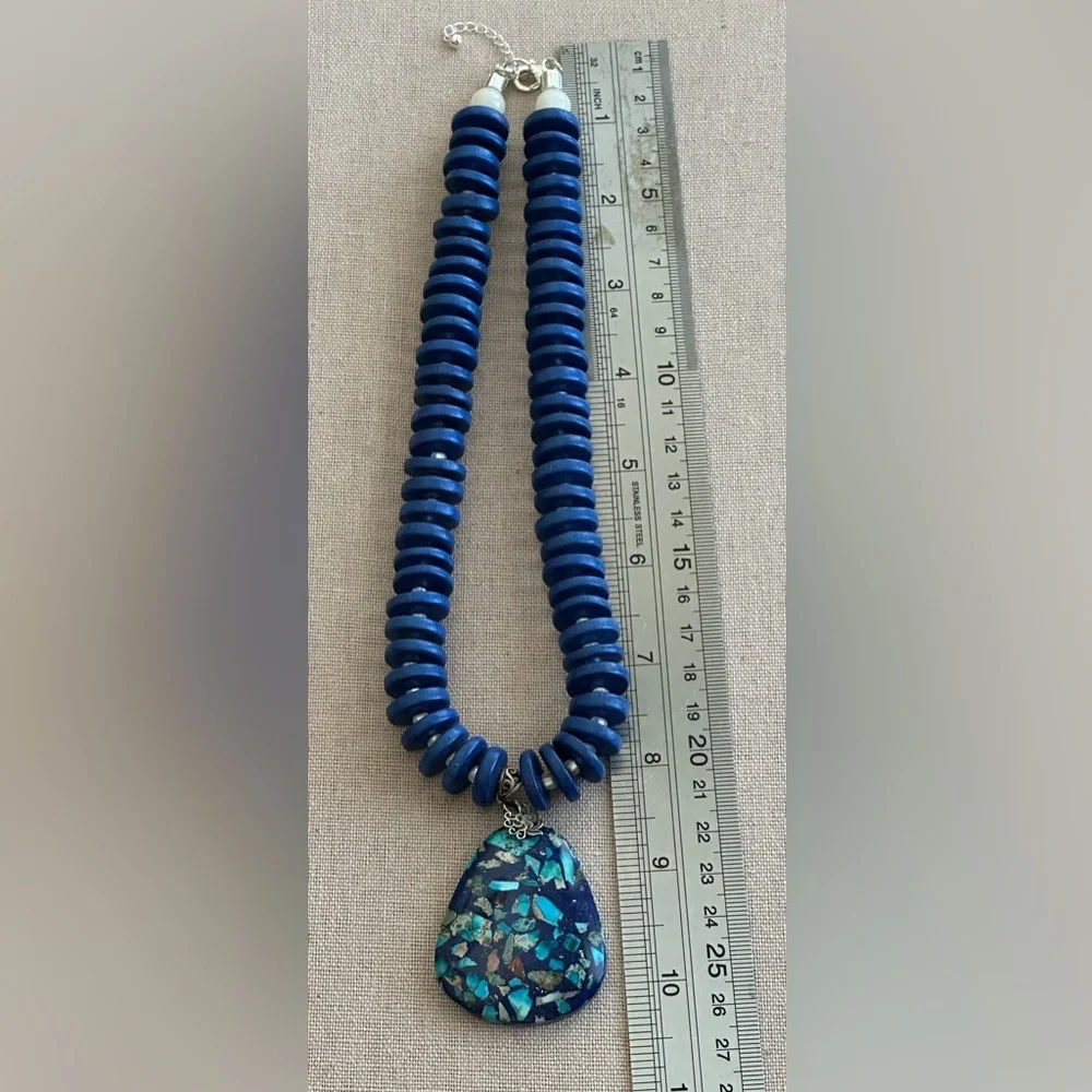 20 Inch Wood bead necklace NWOT - Picture 10 of 12